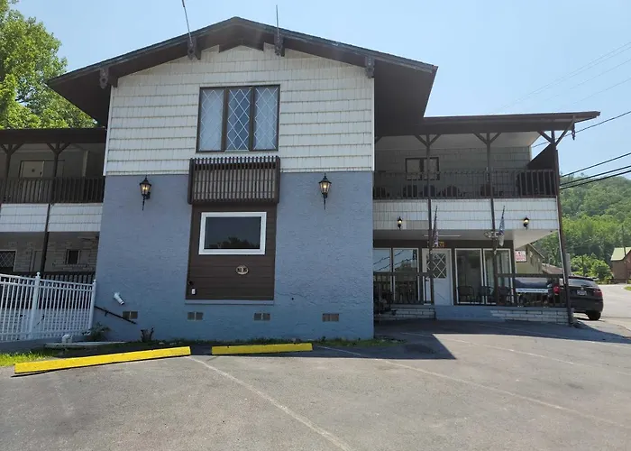Ski Mountain Lodge