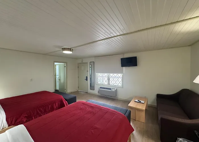 Ski Mountain Lodge